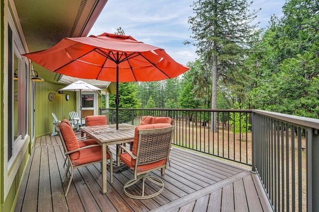 29082 Ridge View Rd, Foresthill, CA 95631
