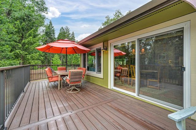 29082 Ridge View Rd, Foresthill, CA 95631