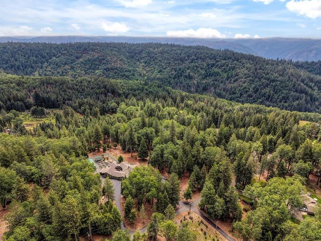 29082 Ridge View Rd, Foresthill, CA 95631