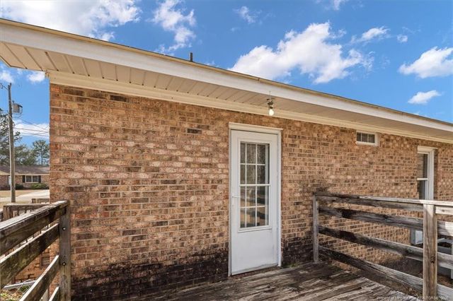 812 N Jackson Street, Raeford, NC 28376