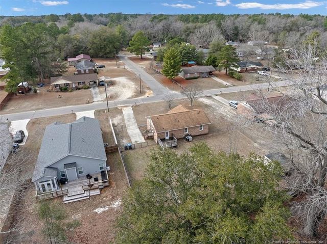 812 N Jackson Street, Raeford, NC 28376