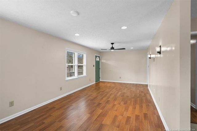 812 N Jackson Street, Raeford, NC 28376