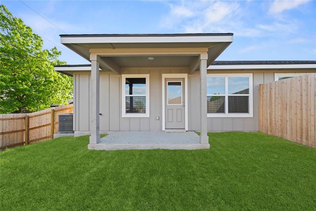 1006 College Avenue, Troy, TX 76579