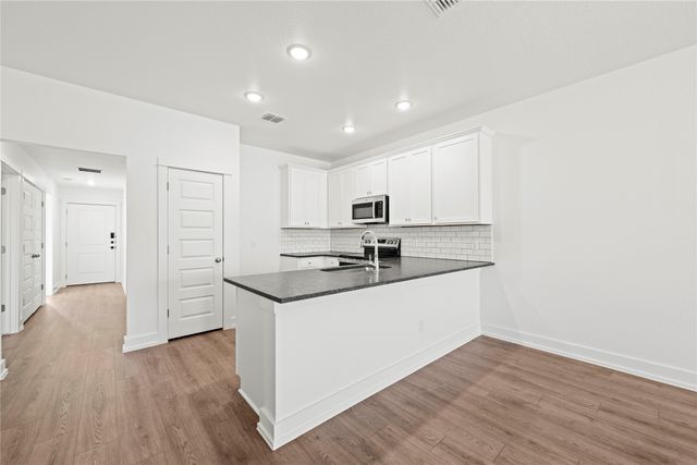 1006 College Avenue, Troy, TX 76579