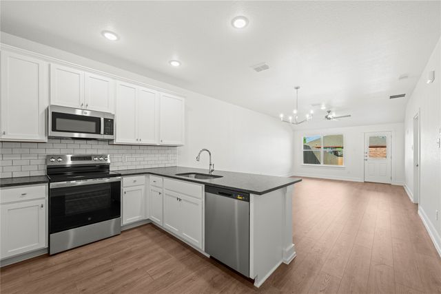 1006 College Avenue, Troy, TX 76579