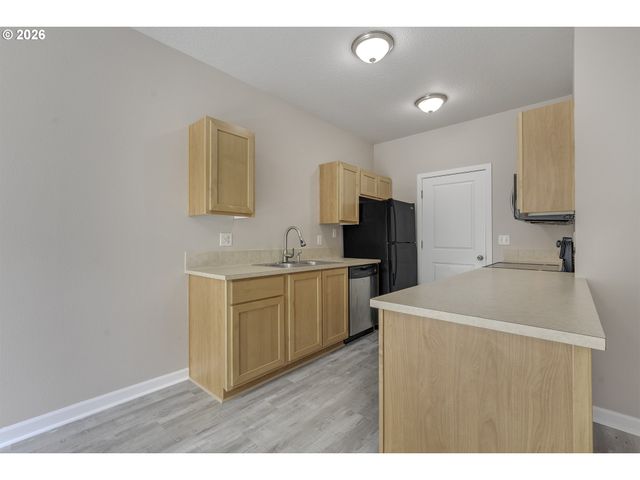 18475 Sw ANNAMAE Ln, Beaverton, OR 97003
