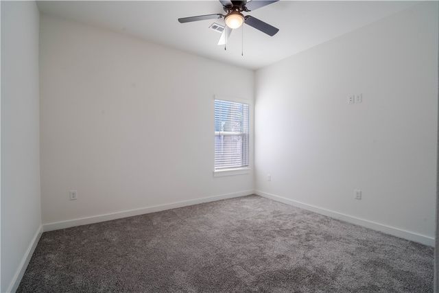 1027 S Arkansas Street, Rogers, AR 72756