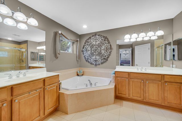 385 Post Oak Circle, West Chicago, IL 60185