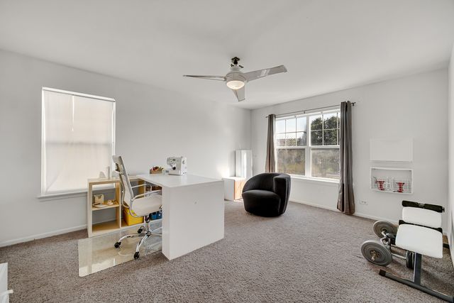 385 Post Oak Circle, West Chicago, IL 60185