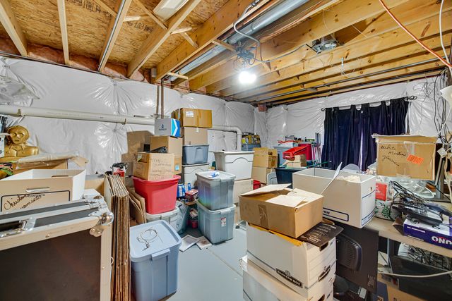 385 Post Oak Circle, West Chicago, IL 60185