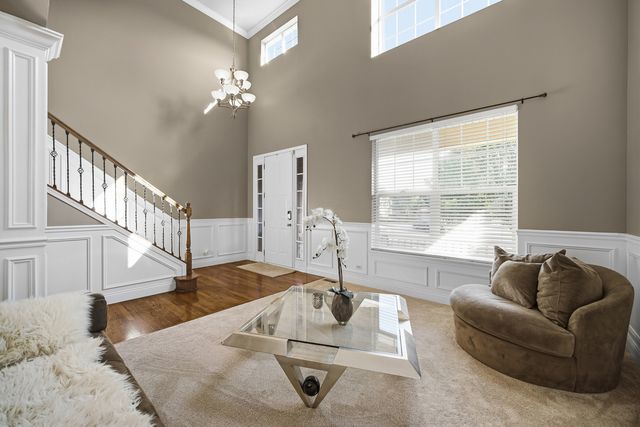 385 Post Oak Circle, West Chicago, IL 60185