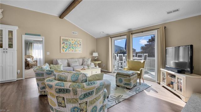 309 Whiting LN, Virginia Beach, VA 23456