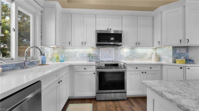 309 Whiting LN, Virginia Beach, VA 23456