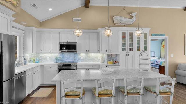309 Whiting LN, Virginia Beach, VA 23456
