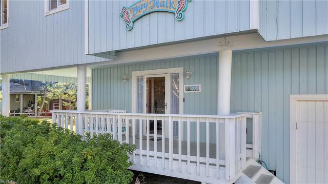 309 Whiting LN, Virginia Beach, VA 23456