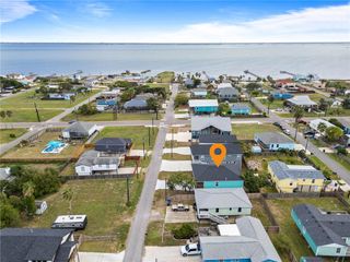 217 Las Palmas Dr, Corpus Christi, TX 78418