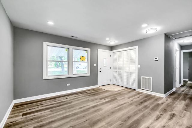 1818 Sauk Trail, Sauk Village, IL 60411