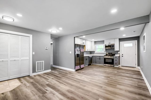 1818 Sauk Trail, Sauk Village, IL 60411
