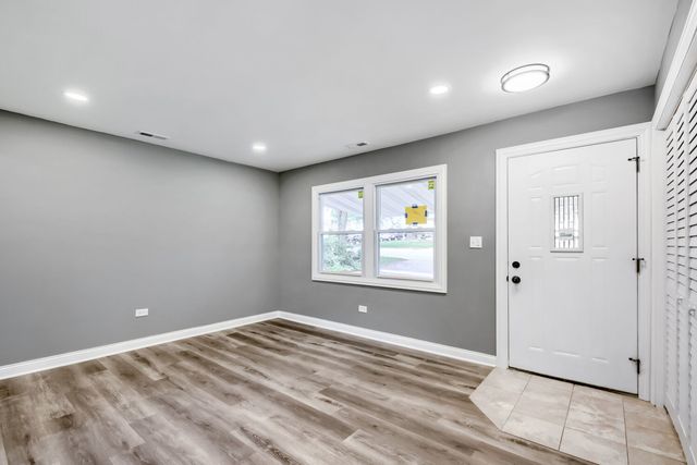 1818 Sauk Trail, Sauk Village, IL 60411