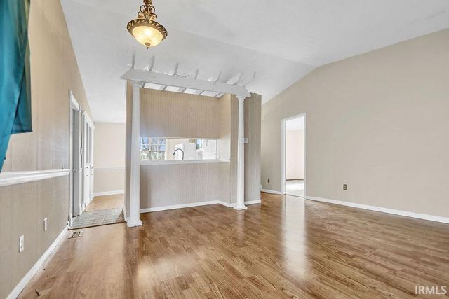 546 W Lois Lane, Bloomington, IN 47403