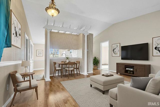 546 W Lois Lane, Bloomington, IN 47403