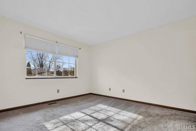 546 W Lois Lane, Bloomington, IN 47403