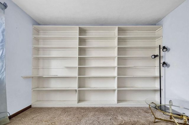 546 W Lois Lane, Bloomington, IN 47403