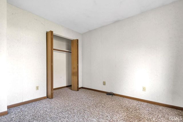 546 W Lois Lane, Bloomington, IN 47403