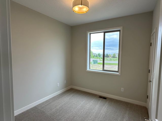 13721 Arrowhead Way, Rosemount, MN 55068