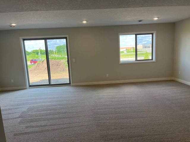 13721 Arrowhead Way, Rosemount, MN 55068