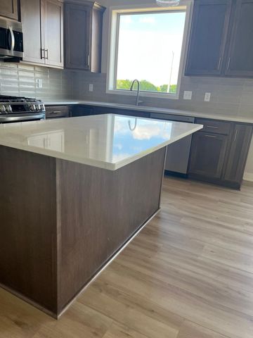 13721 Arrowhead Way, Rosemount, MN 55068