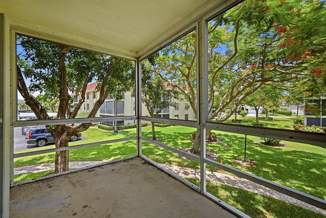 5570 Tamberlane Circle 229, Palm Beach Gardens, FL 33418