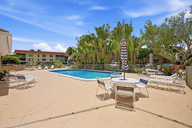 5570 Tamberlane Circle 229, Palm Beach Gardens, FL 33418