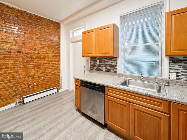 2210 LYNDHURST AVE, Baltimore, MD 21216
