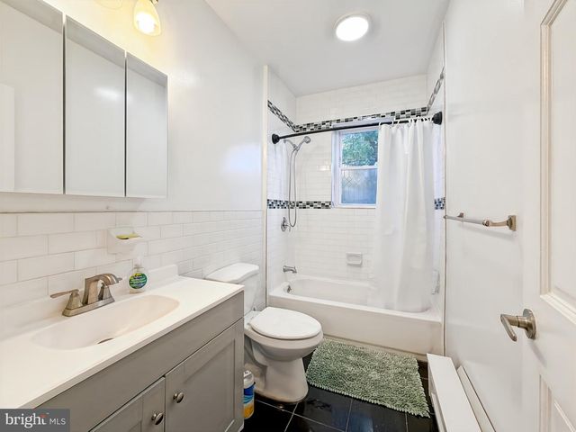 2210 LYNDHURST AVE, Baltimore, MD 21216
