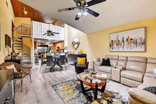22718 Vistawood Way, Boca Raton, FL 33428