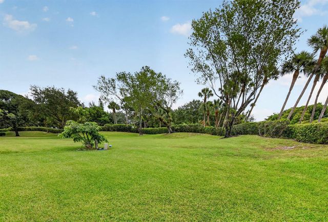 22718 Vistawood Way, Boca Raton, FL 33428