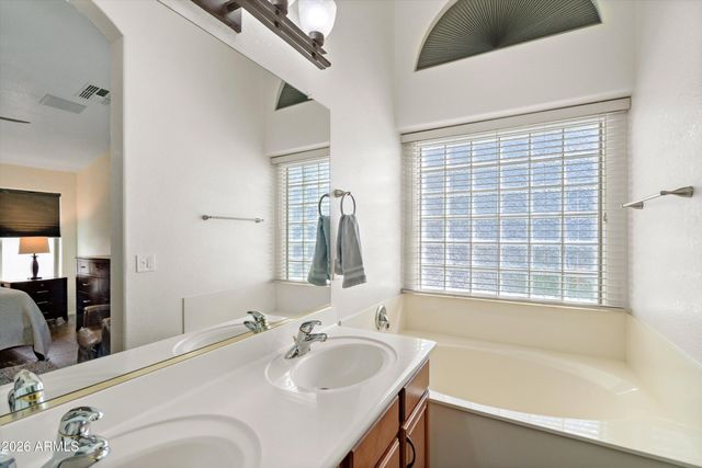 28619 N NOBEL Road, Phoenix, AZ 85085