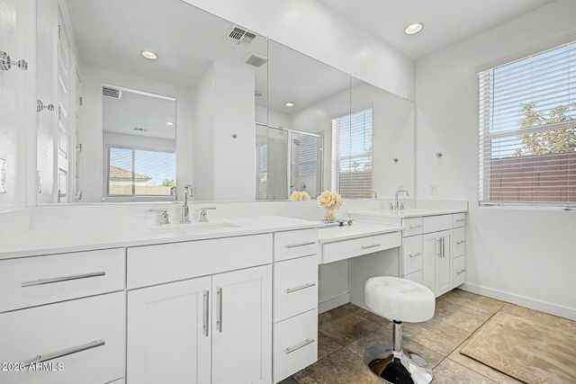 5913 S 25TH Lane, Phoenix, AZ 85041