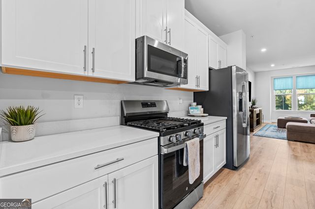 205 Climbing Ivy Circle, Fayetteville, GA 30214