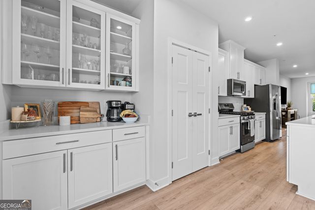 205 Climbing Ivy Circle, Fayetteville, GA 30214