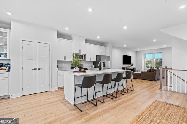 205 Climbing Ivy Circle, Fayetteville, GA 30214