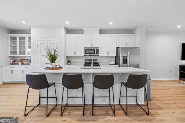 205 Climbing Ivy Circle, Fayetteville, GA 30214