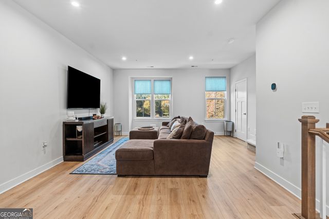 205 Climbing Ivy Circle, Fayetteville, GA 30214