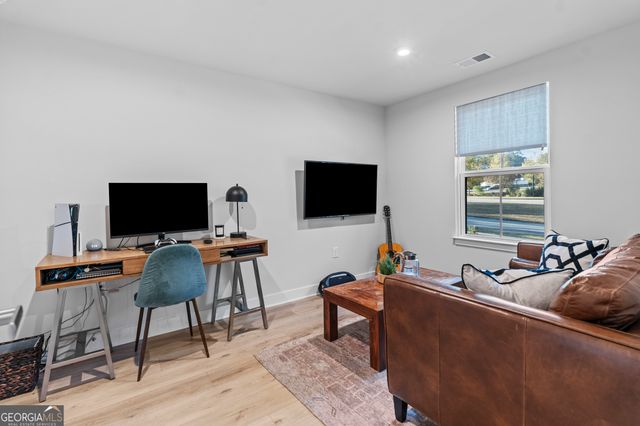 205 Climbing Ivy Circle, Fayetteville, GA 30214