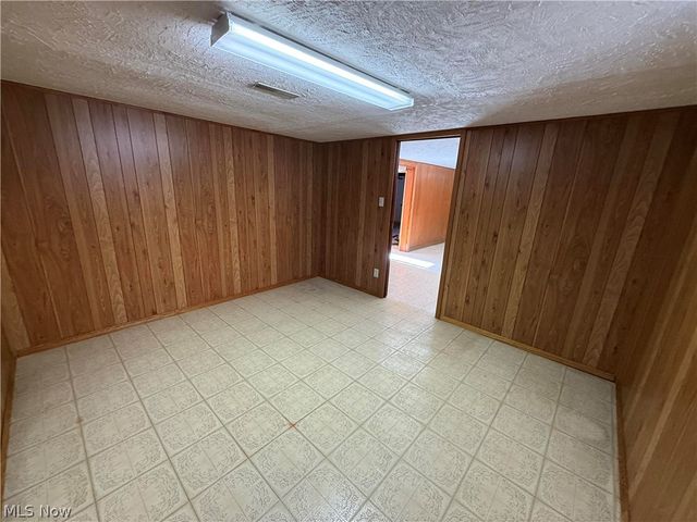 3103 Norris Avenue, Parma, OH 44134