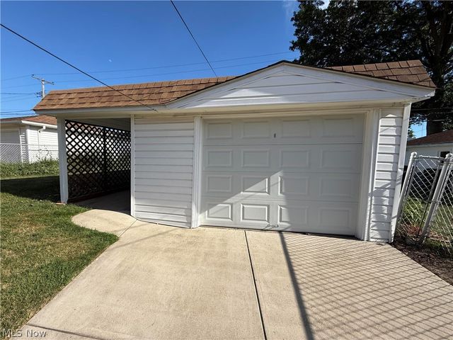 3103 Norris Avenue, Parma, OH 44134