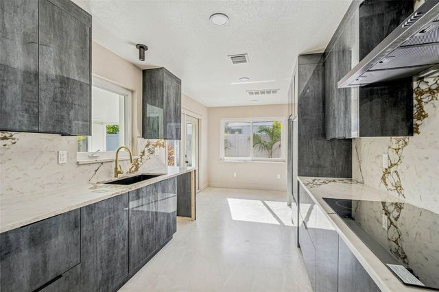 3197 WALNUT STREET NE, St Petersburg, FL 33704