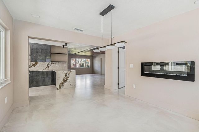 3197 WALNUT STREET NE, St Petersburg, FL 33704