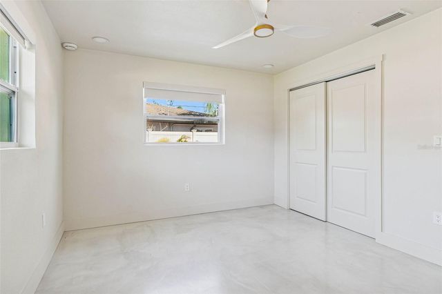 3197 WALNUT STREET NE, St Petersburg, FL 33704